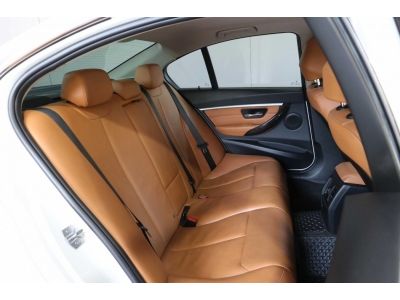 BMW 320D ICONIC F30 LCI 8AT ปี2018  ราคา 1,229,000  บาท รูปที่ 1